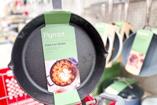 figmint-cast-iron-skillets-target1
