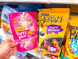 publix-beggin-dog-treats-and-friskies-party-mix-cat-treats-2
