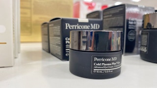 macys-perricone-md-cold-plasma-for-the-eyes-72220b