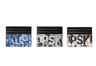 michael-kors-graphic-logo-wallet-jan-2023