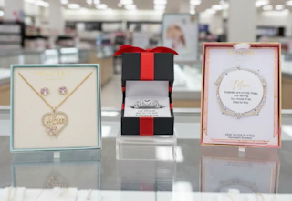 Mother’s Day Jewelry