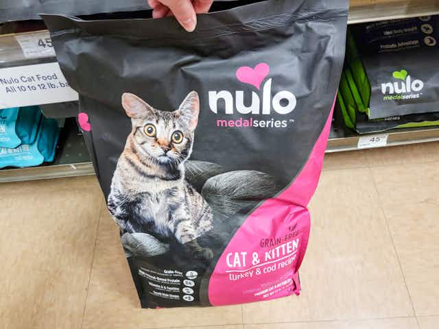 Save Up to 55% on Cat Food and Treats at Petco: Nulo, Blue Buffalo + More card image