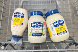 hellmanns best foods mayo in cart at kroger