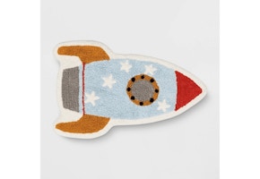 Pillowfort Accent Rug