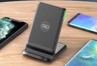 amazon charging stand 1634320930 1634320930 e1634320950423