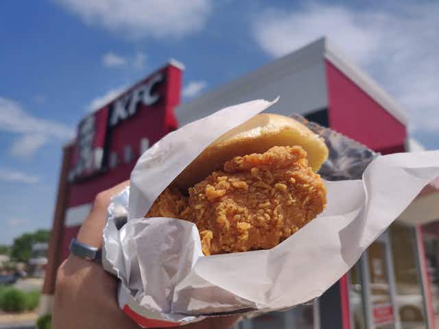 National Fried Chicken Sandwich Day 2024: Deals We Expect To See Next Year card image