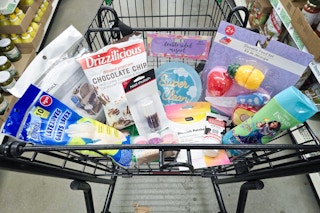 10 items in a dollar tree cart