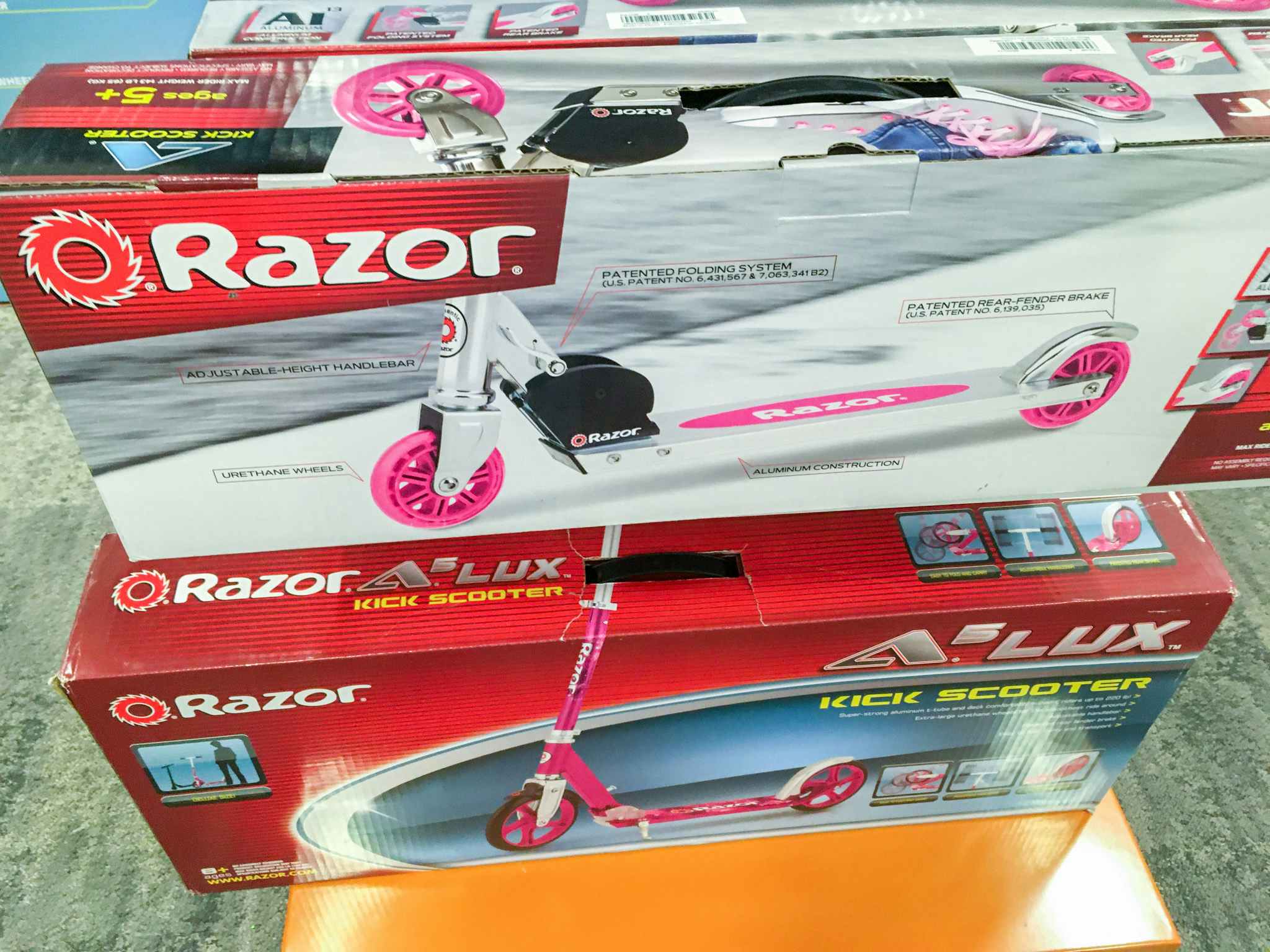 razor-orb-toys-scooter-1