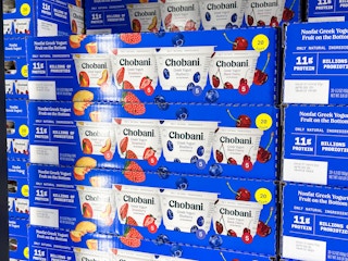 costco-chobani-yogurt-