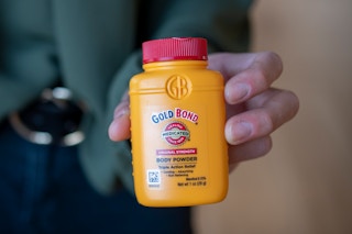 amazon-filler-gold-bond-body-powder-2021-07