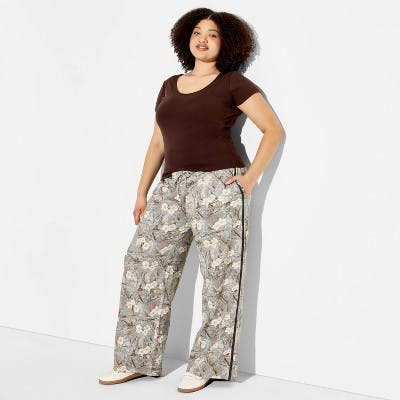 Women's Floral Camo Pull-On Pants