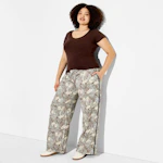 Women's Floral Camo Pull-On Pants