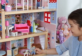 amazon kidkraft chelsea cottage dollhouse 2021 2 1637337028 1637337028