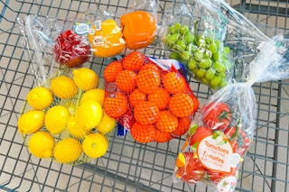 aldi-produce-lemons-grapes-mandarins-peppers-tomatoes