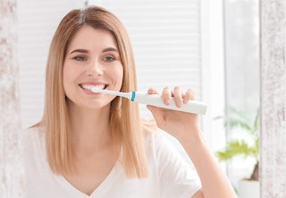 amazon electric sonic toothbrush 2022 2 1663083784 1663083784