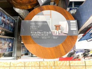 aldi sohl acacia stool jan 2023 1672929390 1672929390