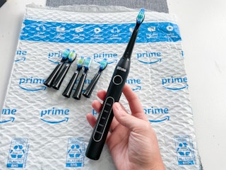 electric toothbrush with extra brush heads