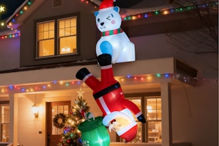 B0FNV377MZ santa and bear inflatables