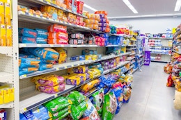 area shot of dollar general cat food aisle