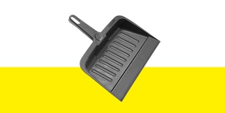 metal dust pan