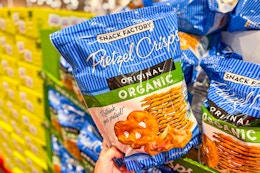 costco-snack-factory-pretzel-crips