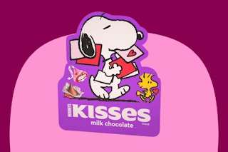 Hersheys Kisses Snoopy and Friends Candy Gift Box