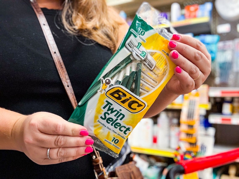 family-dollar-bic-twin-select-razors-3