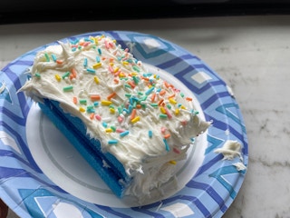 dollar tree april fools sponge cake 2 1617061129 1617061129