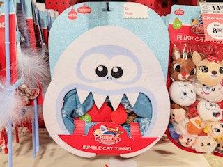 rudolph themed cat tunnel