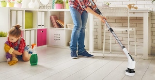 electric-spin-scrubber-amazon-feature