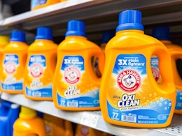 arm & hammer detergent on walmart shelf