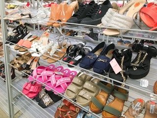 zulily-womens-shoes-feature-picture-may-2022-1