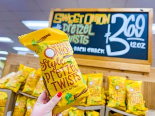 trader-joes-pretzel-twists-1