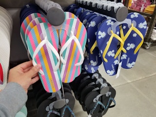 old-navy-flip-flops-22519-wqs