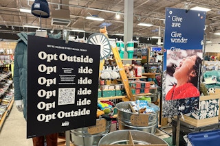 opt outside no black friday sign in rei