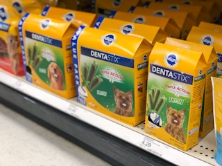 amazon pet day 2022 pedigree dentastix dog 2 1650551508 1650551508