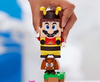 amazon super mario lego bee 1659725997 1659725997