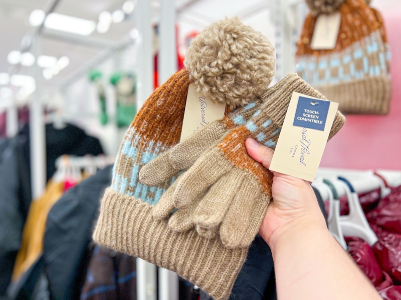 Target Kids- Hats & Gloves 11:16:23 14