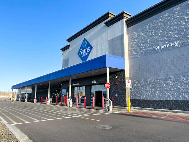 Sam's Club May 3 - 5 Weekend Doorbusters: Jewelry, Waterslides, and More card image