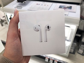 apple-airpods-target-2020-7
