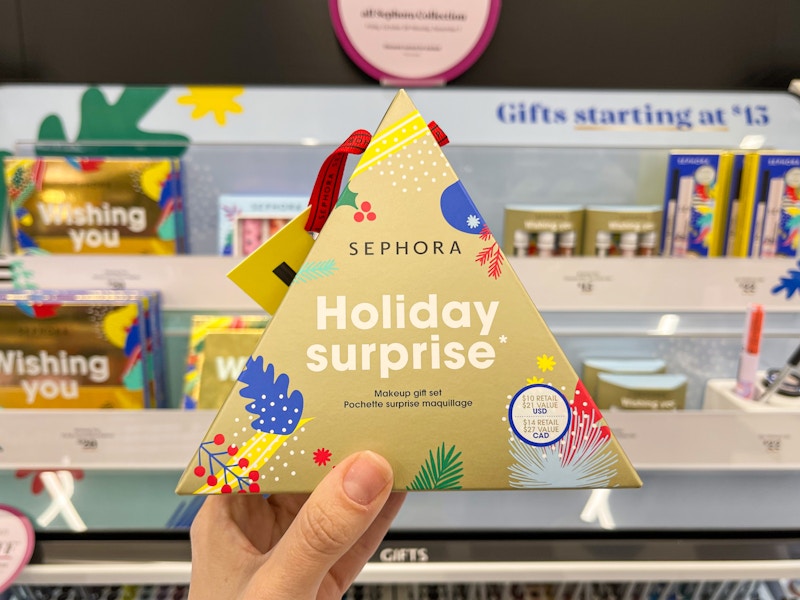 Sephora-Holiday-Surprise-Makeup-Gift-Sets-Sephora-2022-01