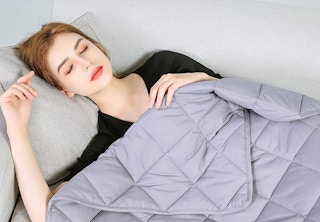 amazon weighted blanket diamond 2022 2 1642789842 1642789842