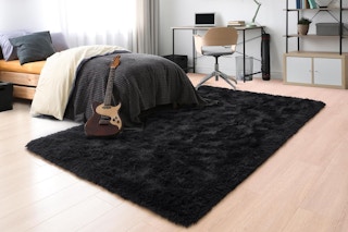 plush bedroom rug-amazon