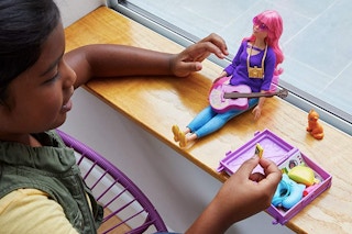 amazon barbie doll playset screenshot 1665524621 1665524622