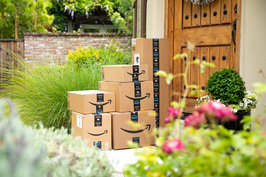 amazon-boxes-front-porch-kcl-33-kclamazon