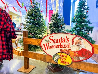 the sign at the Bass Pro Shops Santa's Wonderland