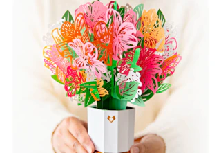 lovepop-flower-bouquet-sales-apr-2023