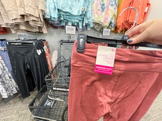 kohls so leggings in store image 2021 1
