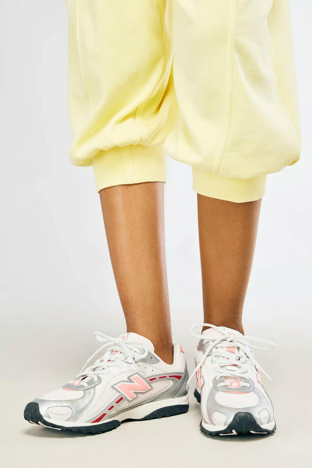 New Balance 204L Sneakers