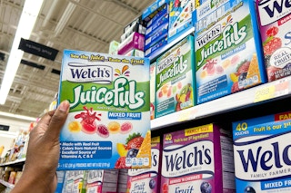 welch's juicefuls fruit snacks